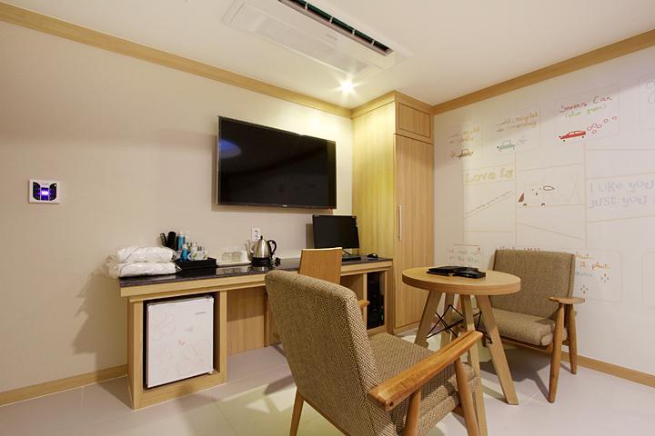 Suwon Orsay Business Hotel المظهر الخارجي الصورة