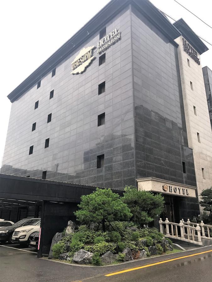 Suwon Orsay Business Hotel المظهر الخارجي الصورة